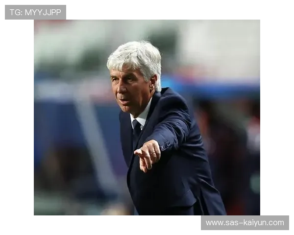 罗马迎战黑马科莫，加斯佩里尼与法布雷加斯的战术博弈。